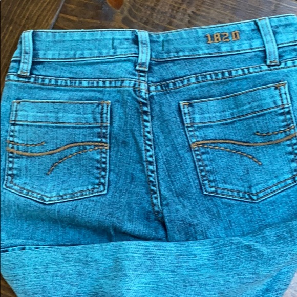 Jeans - Picture 3 of 3
